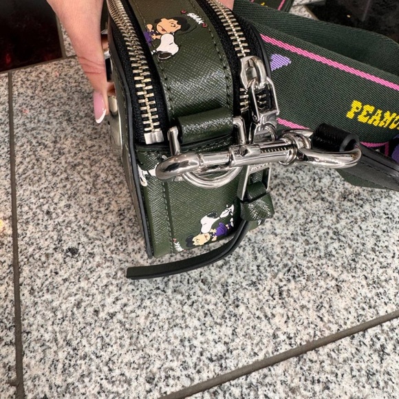 Marc Jacobs Green Peanuts Edition 'The Snapshot' Bag - Picture 5 of 8